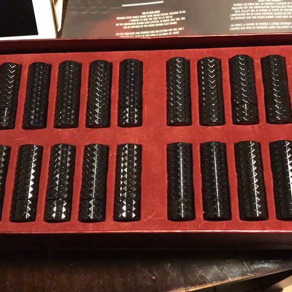 Kat Von D Studded Obsession Collector’s Edition. - Picture 4 of 5